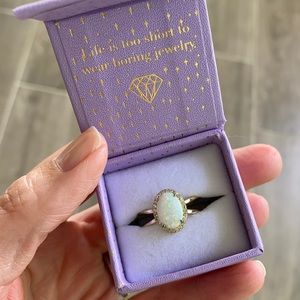 Melinda Maria Luna Ring size 7